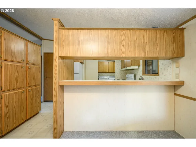 $75,000 | 301 East Columbia Drive, Unit 8, Newberg, OR 97132