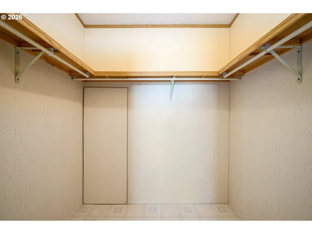 $75,000 | 301 East Columbia Drive, Unit 8, Newberg, OR 97132