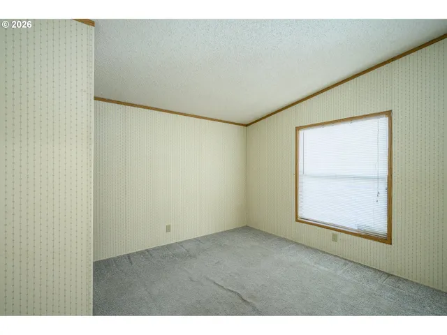 $75,000 | 301 East Columbia Drive, Unit 8, Newberg, OR 97132
