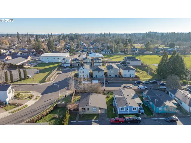 $75,000 | 301 East Columbia Drive, Unit 8, Newberg, OR 97132