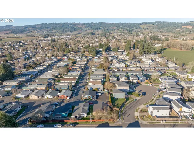 $75,000 | 301 East Columbia Drive, Unit 8, Newberg, OR 97132