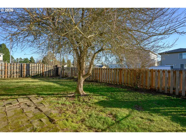 $75,000 | 301 East Columbia Drive, Unit 8, Newberg, OR 97132