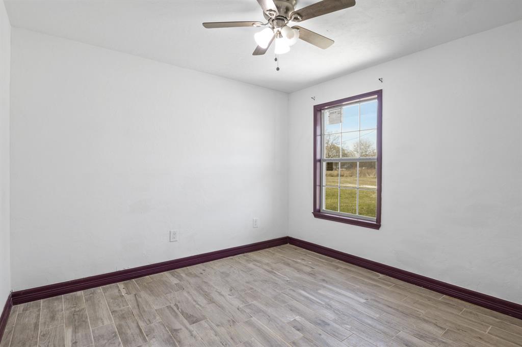 338 County Road 3010 Mount Pleasant, TX 75455 - Photo 13 of 38