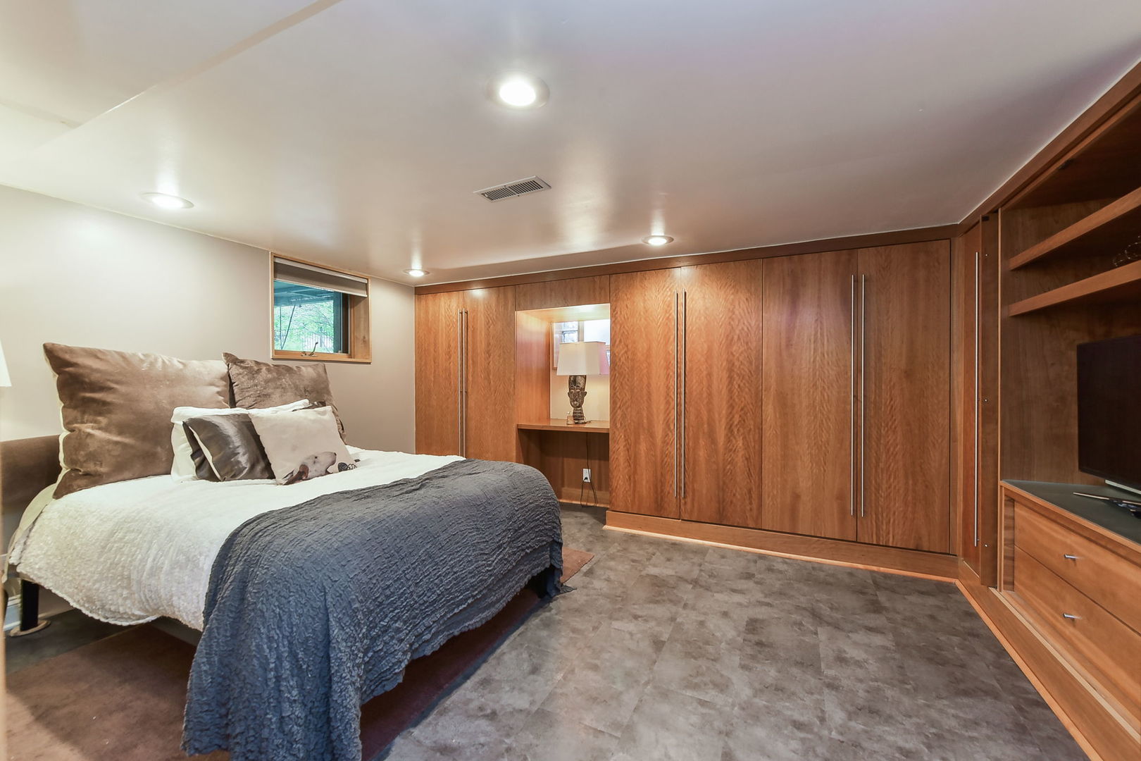 248 Gage Road Riverside, IL 60546 - Photo 18 of 31