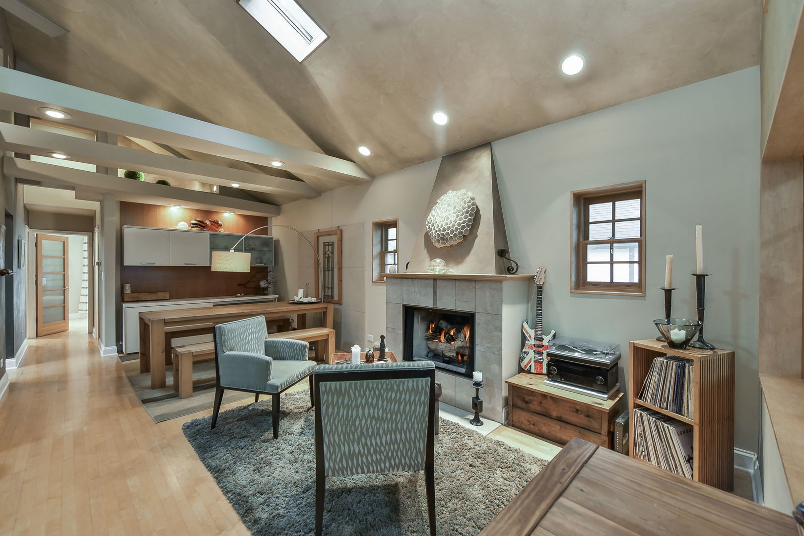 248 Gage Road Riverside, IL 60546 - Photo 6 of 31