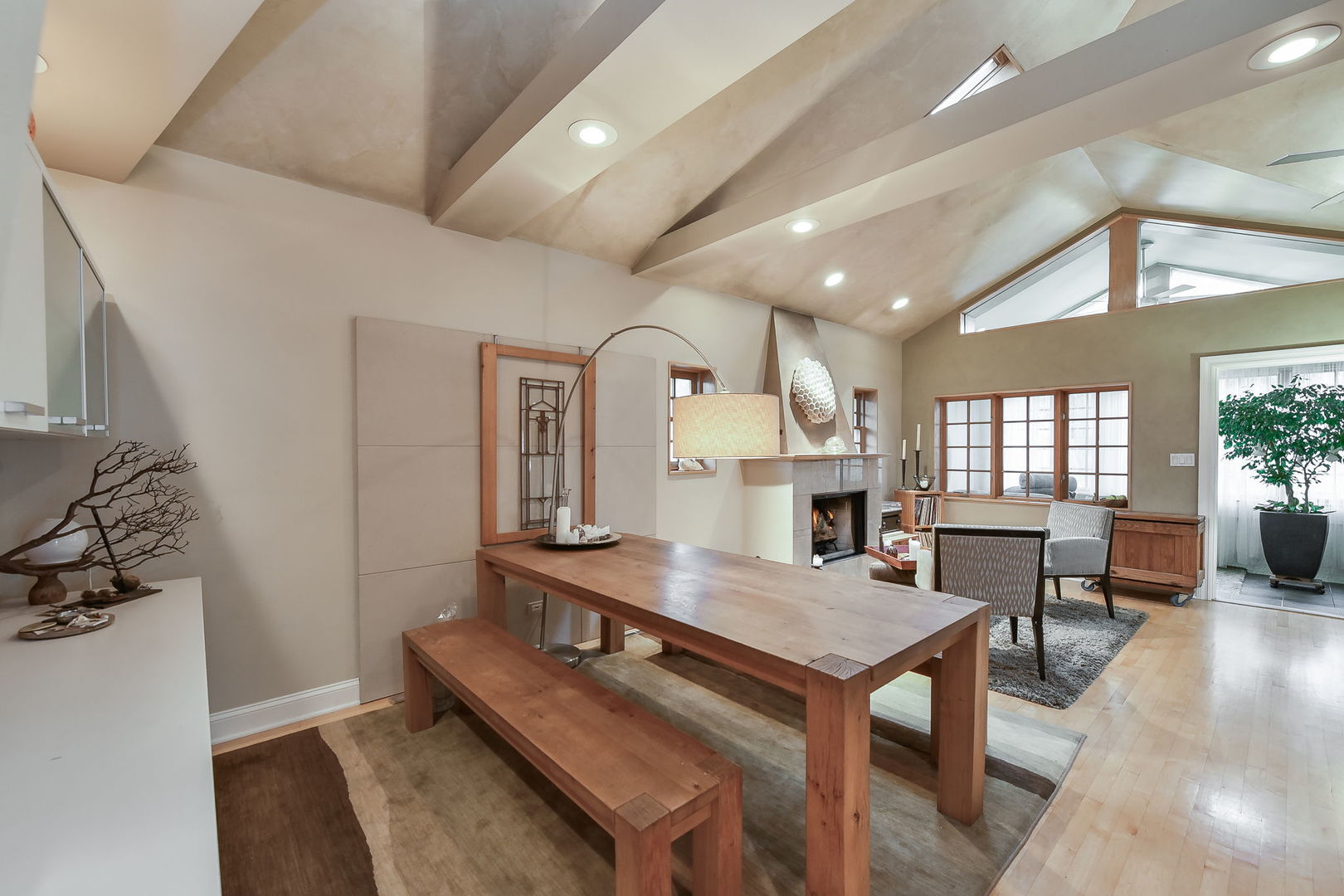 248 Gage Road Riverside, IL 60546 - Photo 10 of 31