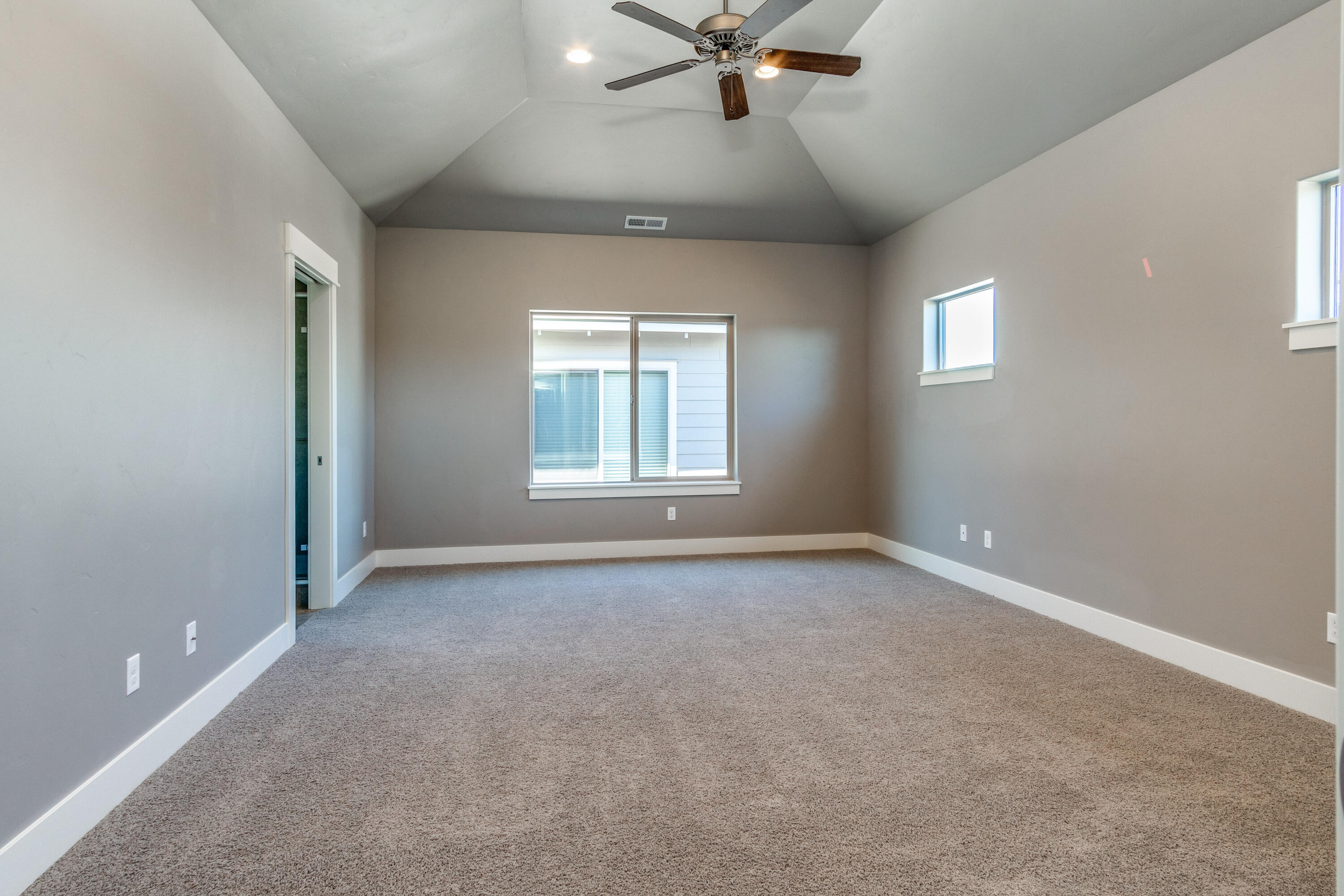 20568 Rolen Avenue, Unit LOT 178 Bend, OR 97702 - Photo 16 of 20 3143 NE Marea Dr, Bend-34