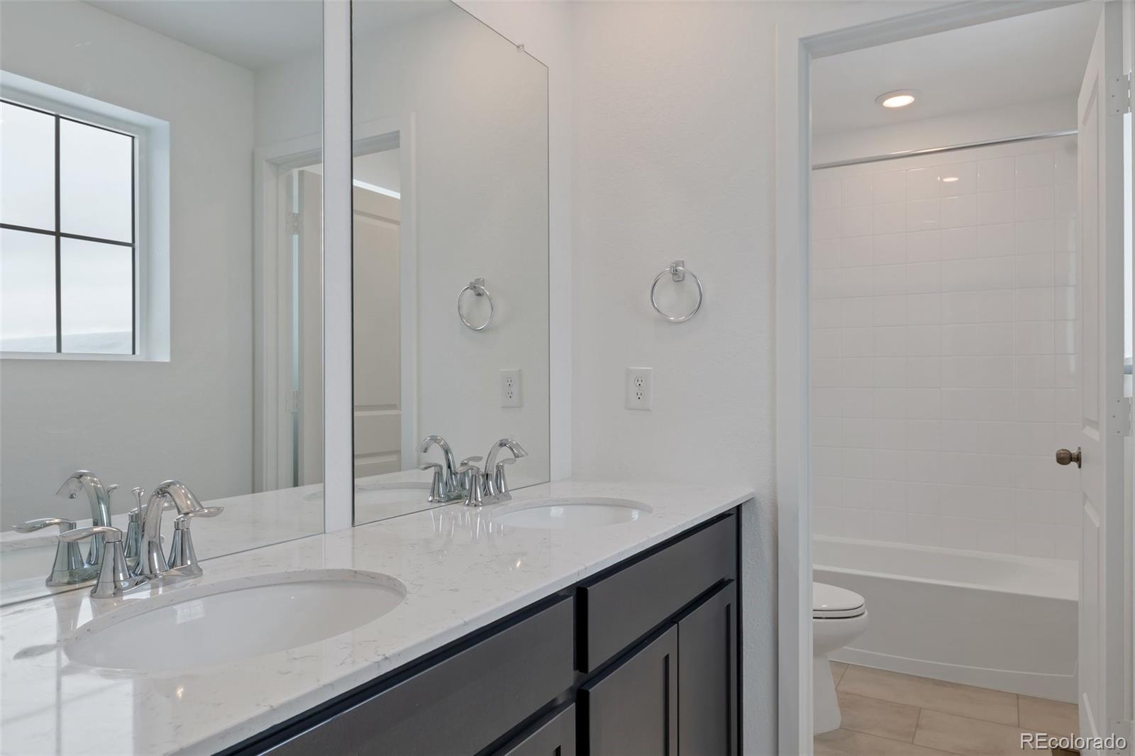 743 Penn Road Elizabeth, CO 80107 - Photo 8 of 24 Gallery Image 8