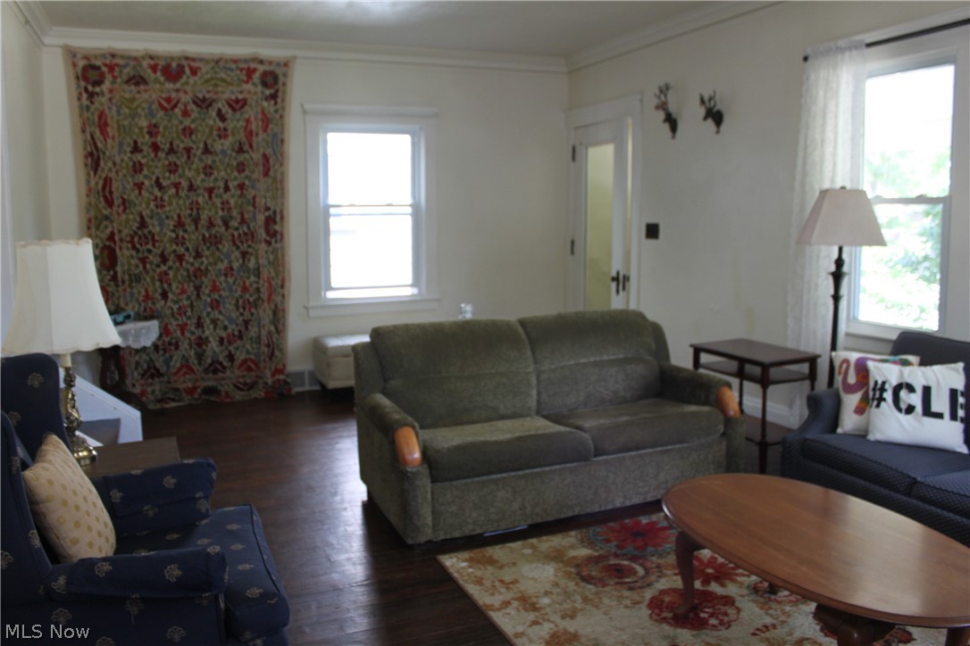 1564 Rydalmount Road Cleveland Heights, OH 44118 - Photo 4 of 23