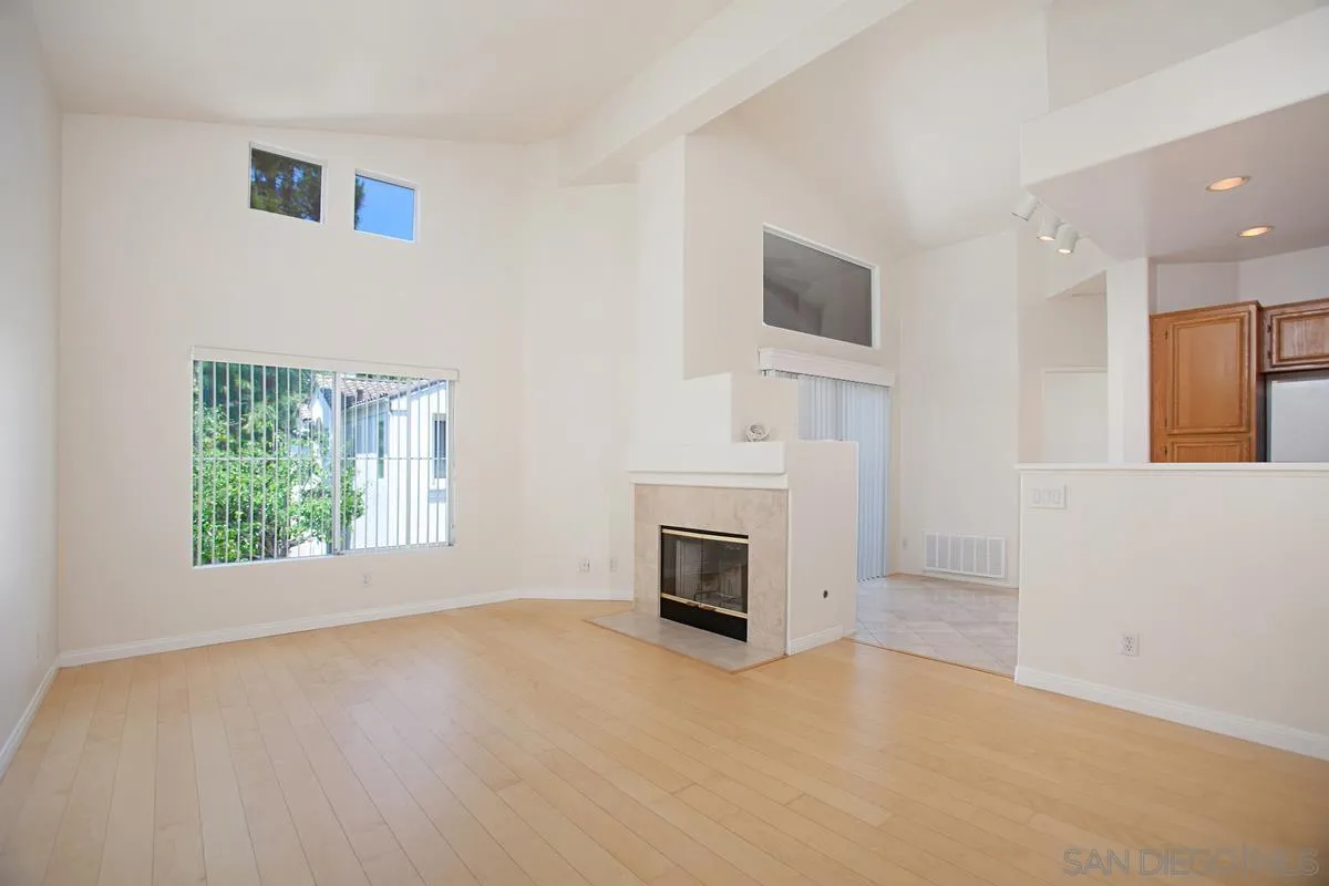 5558 Renaissance Avenue, Unit 1 San Diego, CA 92122 - Photo 2 of 36