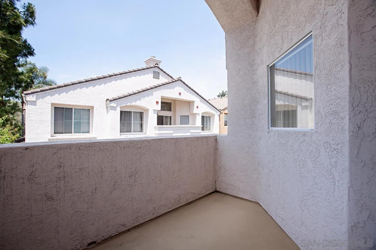 5558 Renaissance Avenue, Unit 1 San Diego, CA 92122 - Photo 22 of 36