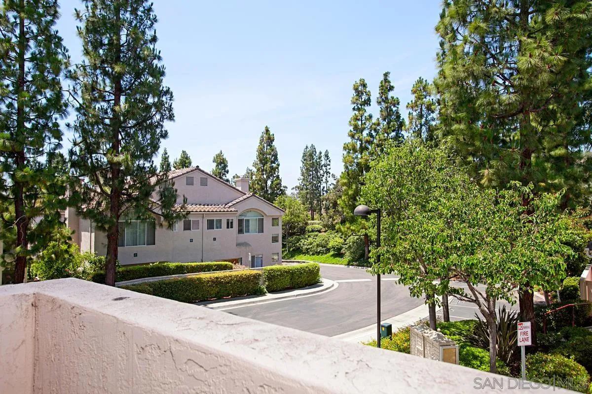 5558 Renaissance Avenue, Unit 1 San Diego, CA 92122 - Photo 23 of 36