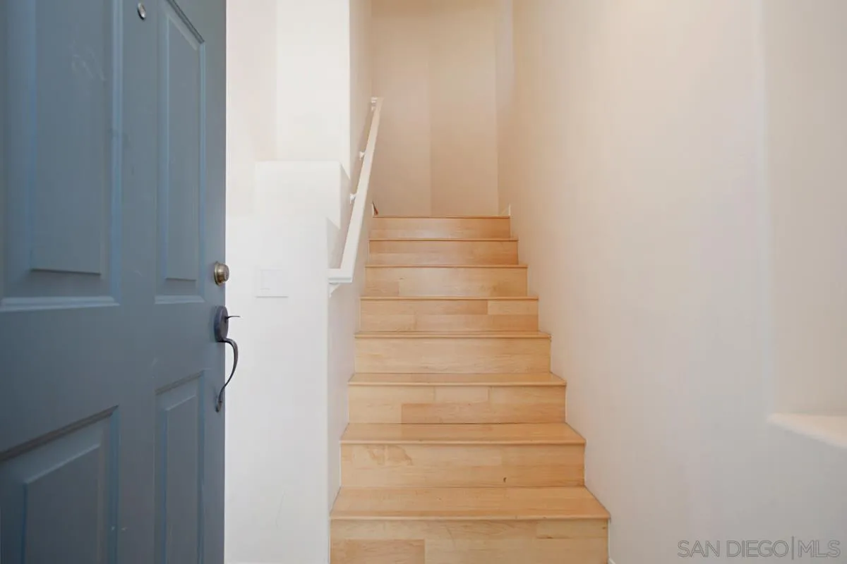 5558 Renaissance Avenue, Unit 1 San Diego, CA 92122 - Photo 30 of 36