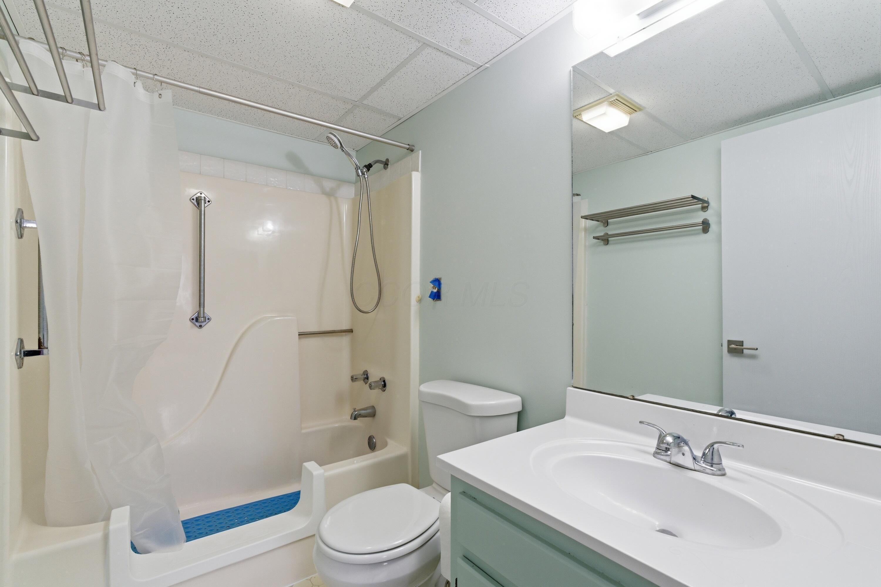 3941 Karl Road, Unit 133 Columbus, OH 43224 - Photo 17 of 23