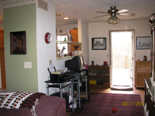 2294 Drexel Road Davis, IL 61019 - Photo 7 of 11 a workspace with furniture and window