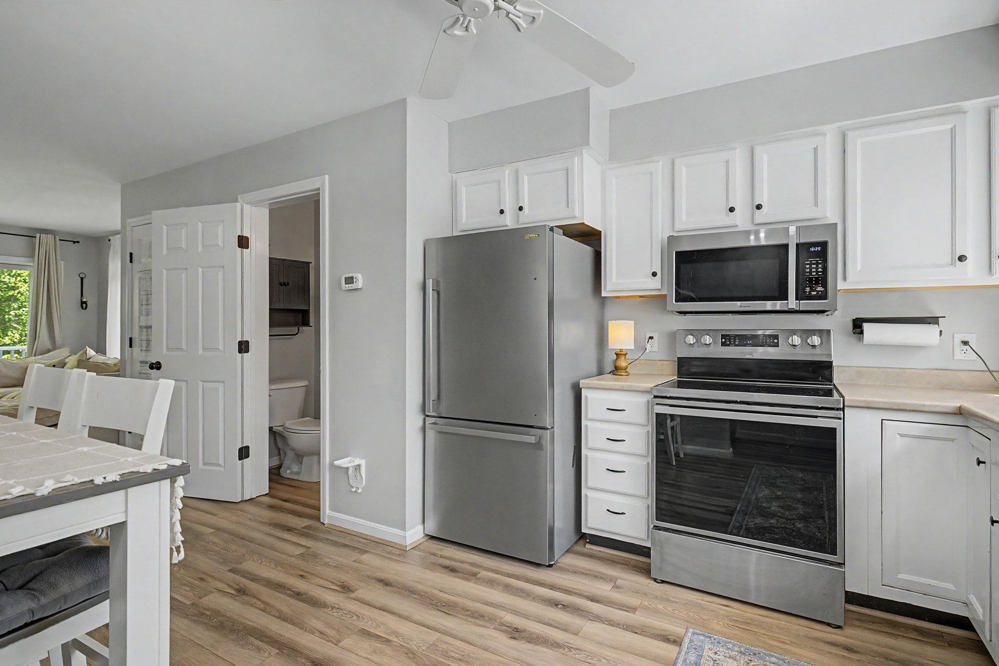 1029 South Mammoth Road, Unit 15 Manchester, NH 03109 - Photo 10 of 37