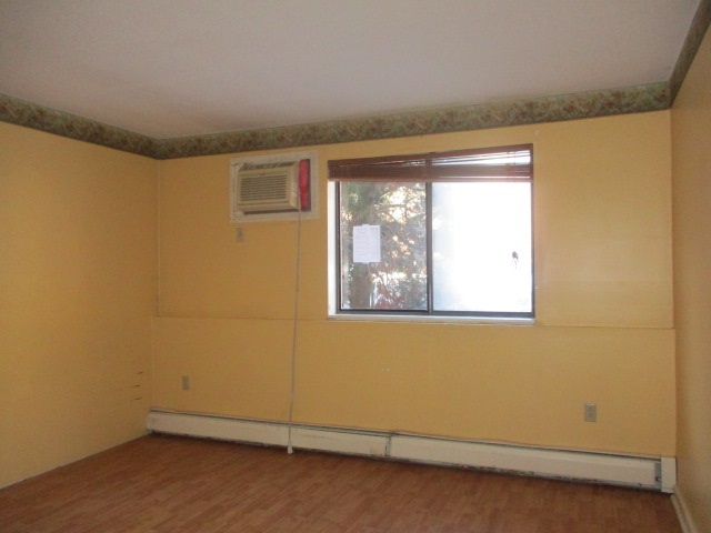 1225 Bodwell Road, Unit 2 Manchester, NH 03109 - Photo 5 of 8 Gallery Image 5