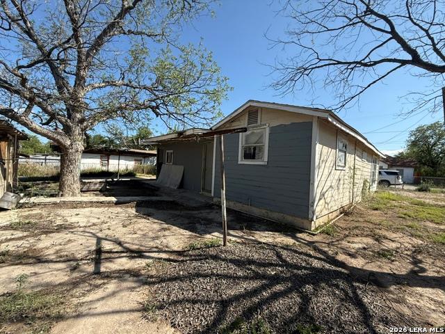 402 Wernett Street Del Rio, TX 78840 - Photo 10 of 14