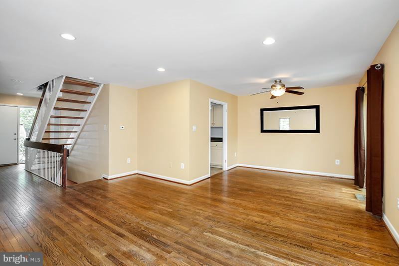 2044 Golf Course Drive Reston, VA 20191 - Photo 12 of 30 Interior (General)