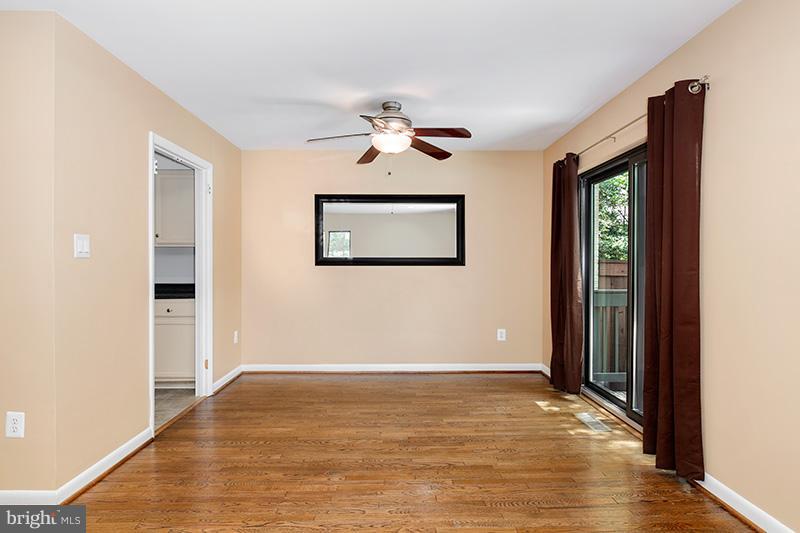 2044 Golf Course Drive Reston, VA 20191 - Photo 13 of 30 Interior (General)