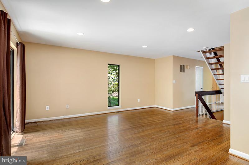 2044 Golf Course Drive Reston, VA 20191 - Photo 15 of 30 Interior (General)