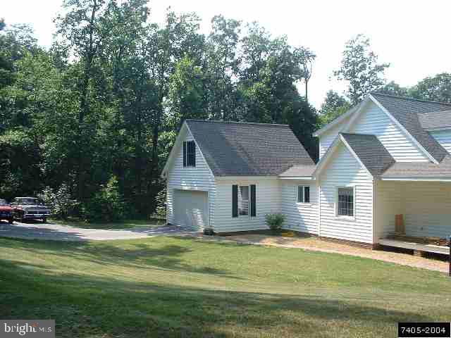 3134 Buffalo Valley Road Spring Grove, PA 17362 - Photo 2 of 9