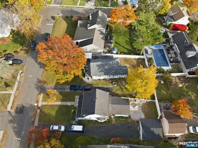 $555,000 | 13 Poplar Street, Dumont, NJ 07628