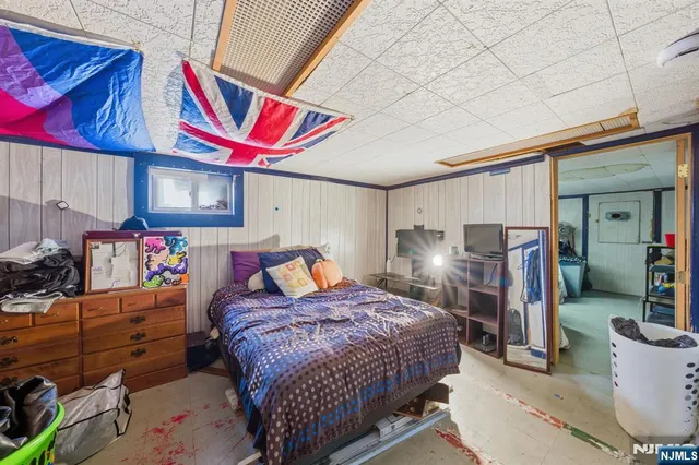 $555,000 | 13 Poplar Street, Dumont, NJ 07628