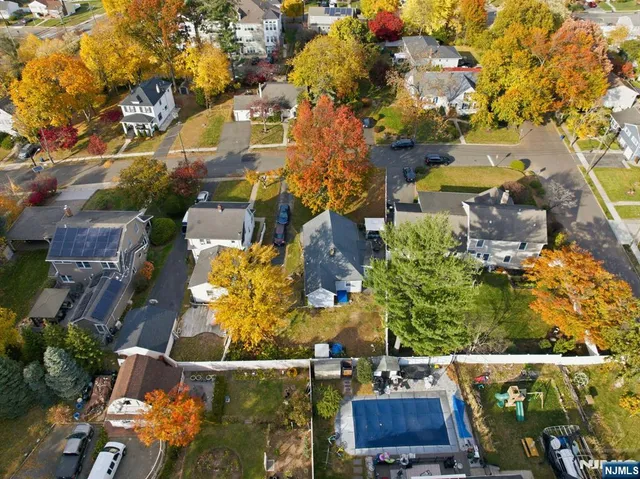 $555,000 | 13 Poplar Street, Dumont, NJ 07628