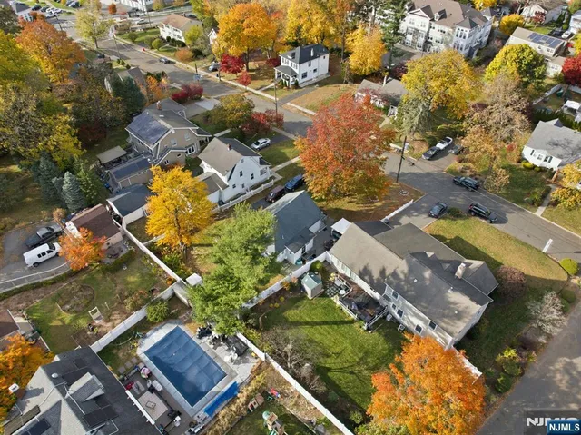 $555,000 | 13 Poplar Street, Dumont, NJ 07628