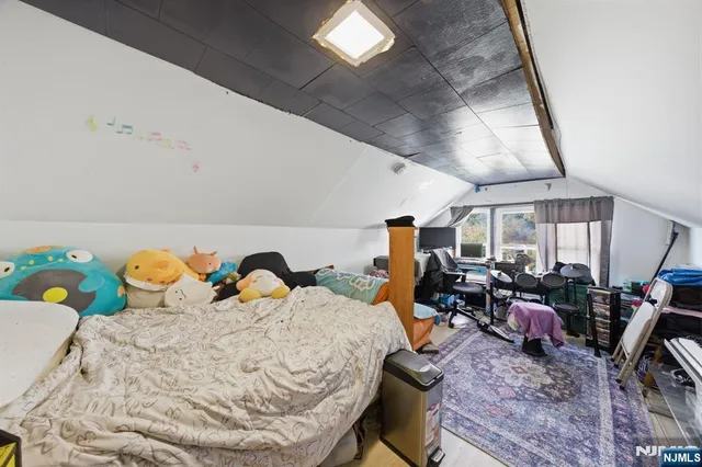 $555,000 | 13 Poplar Street, Dumont, NJ 07628