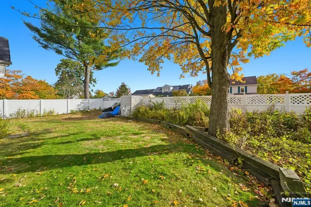 $555,000 | 13 Poplar Street, Dumont, NJ 07628