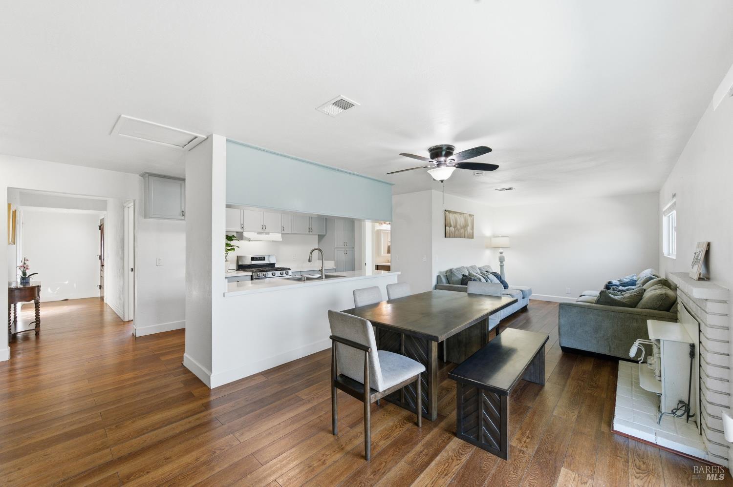 2049 Swan Way Fairfield, CA 94533 - Photo 15 of 36