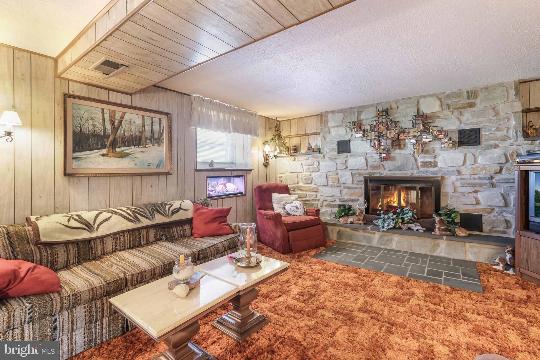746 Violet Road Warminster, PA 18974 - Photo 22 of 31 Gallery Image 22