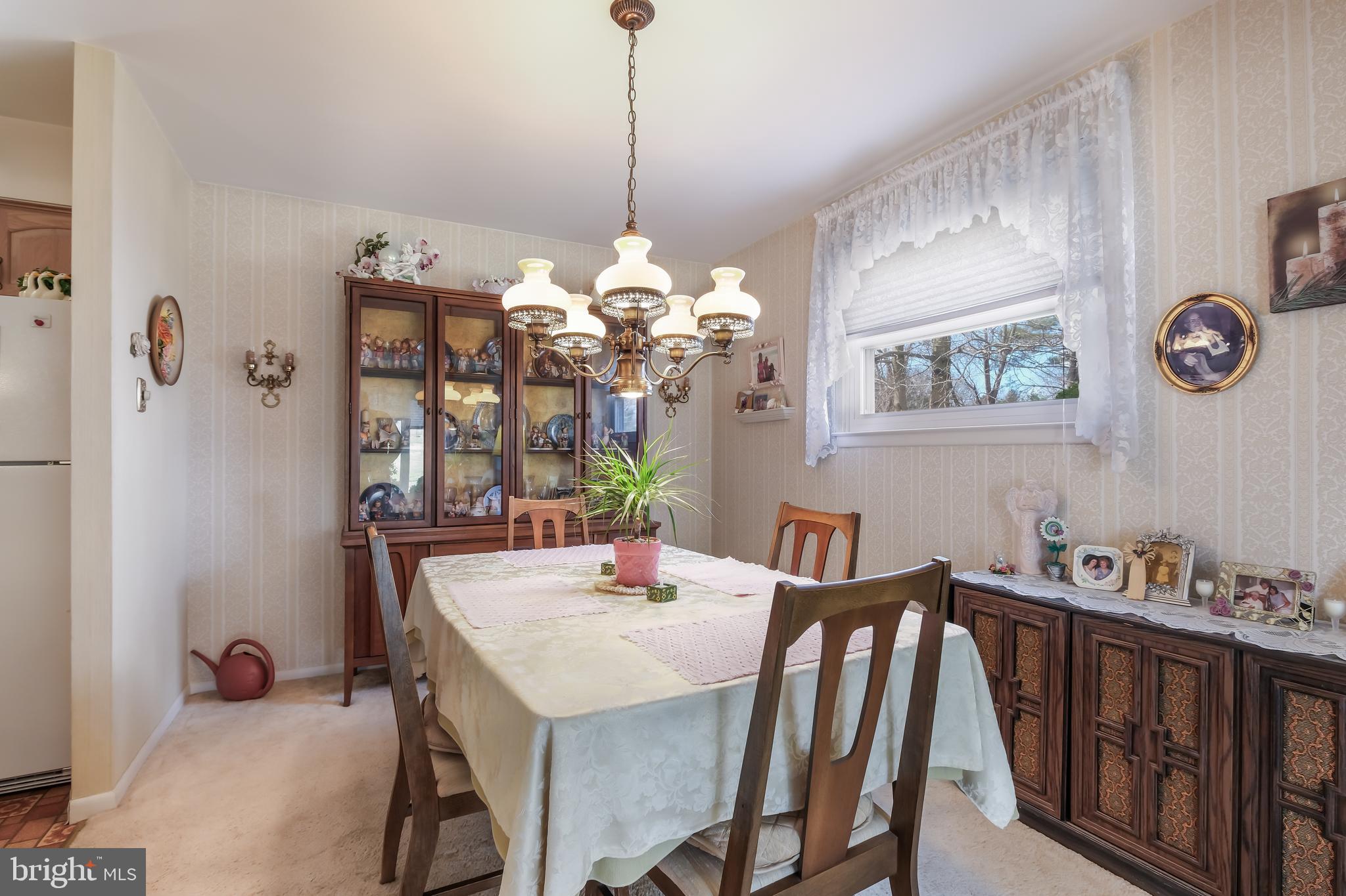 746 Violet Road Warminster, PA 18974 - Photo 8 of 31 Gallery Image 8