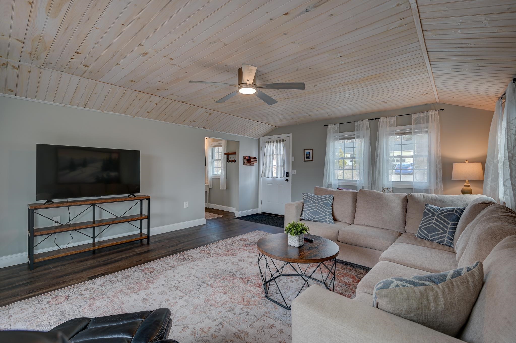 8 Champney Road Conway, NH 03860 - Photo 10 of 60 Gallery Image 10