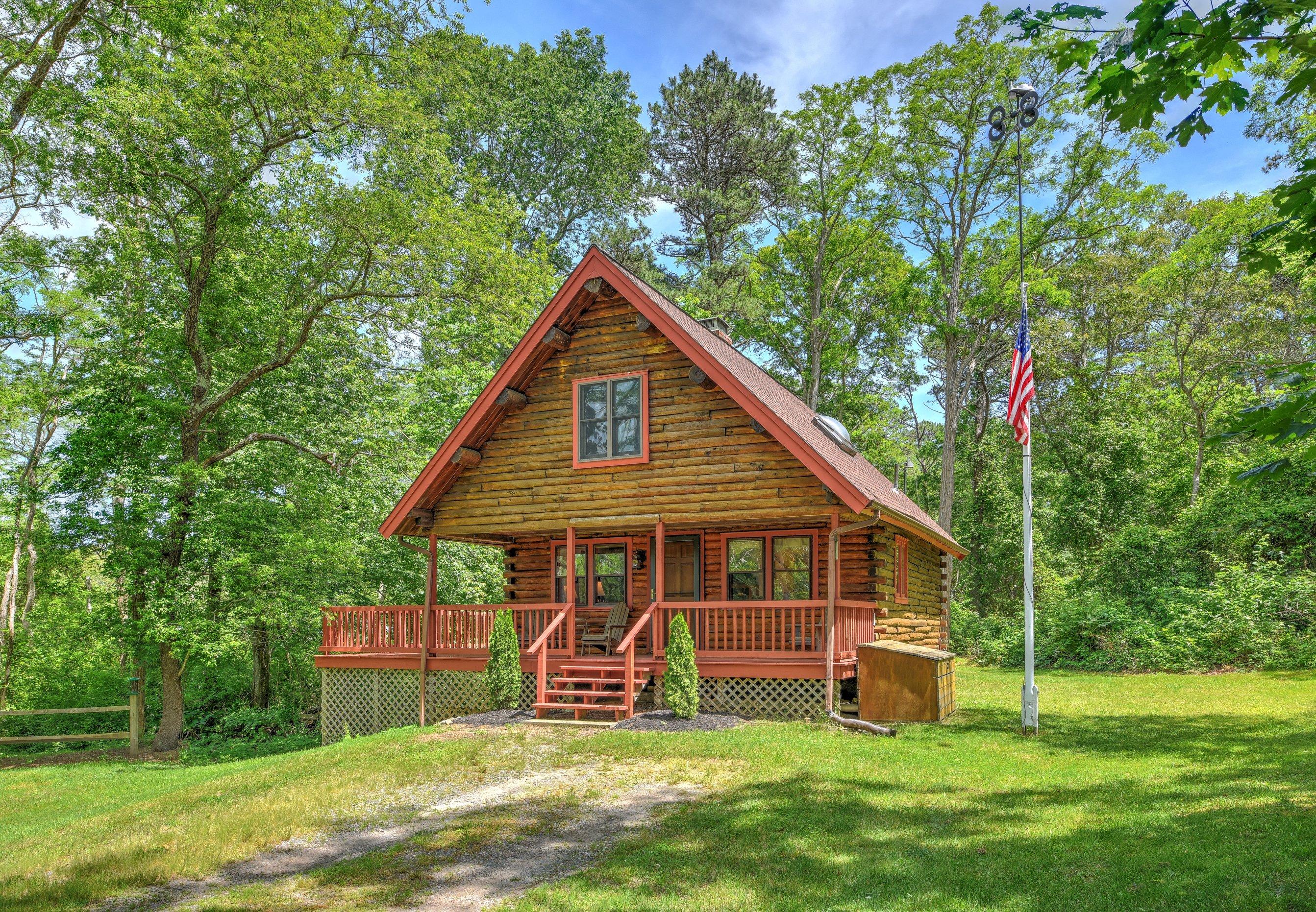 12 Farmersville Road Sandwich, MA 02563 - Photo 2 of 18 front flagpole
