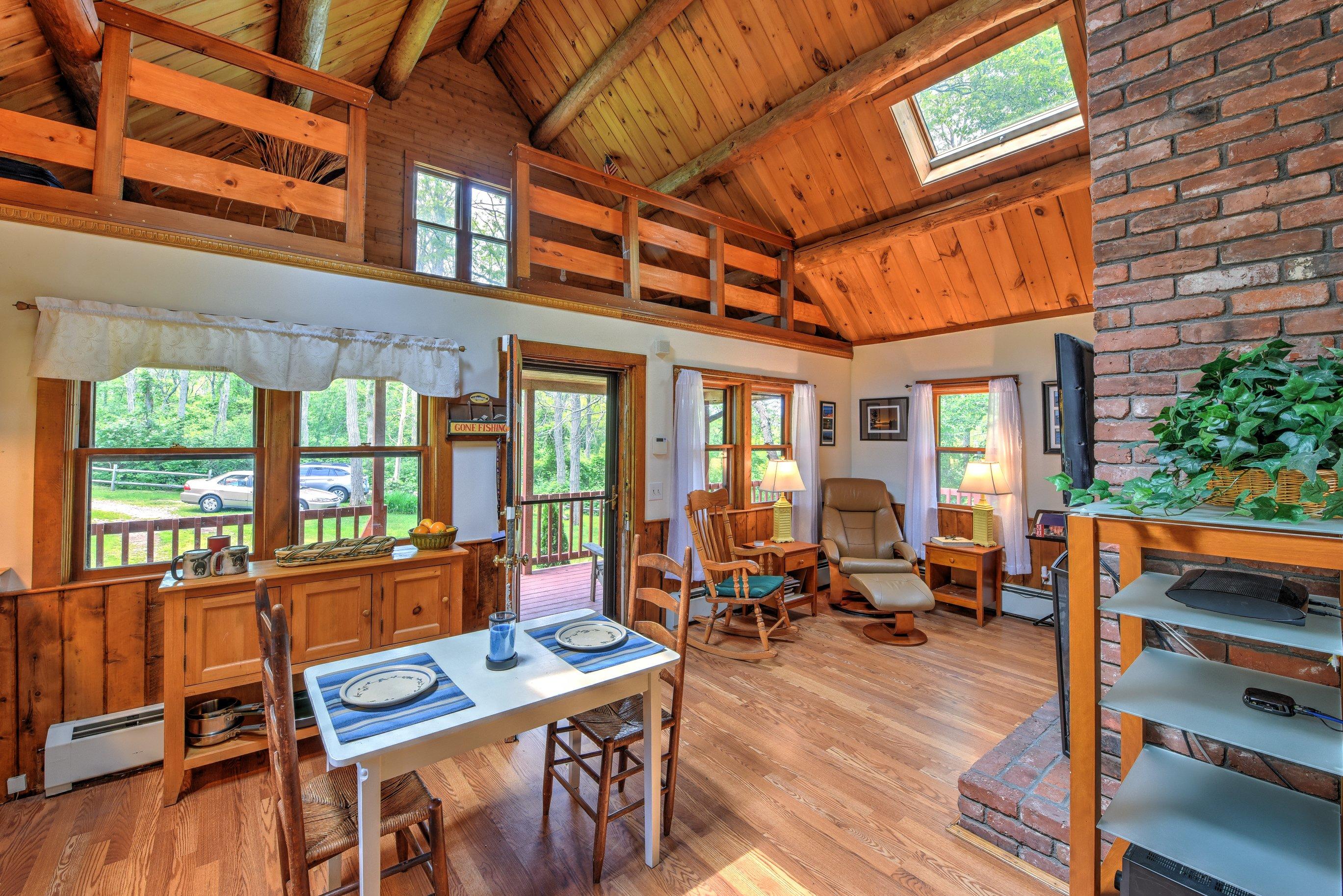 12 Farmersville Road Sandwich, MA 02563 - Photo 6 of 18 living and dining