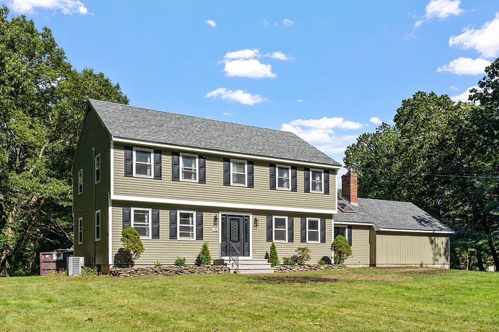 15 Launching Road Andover, MA 01810 - Photo 3 of 42 Gallery Image 3