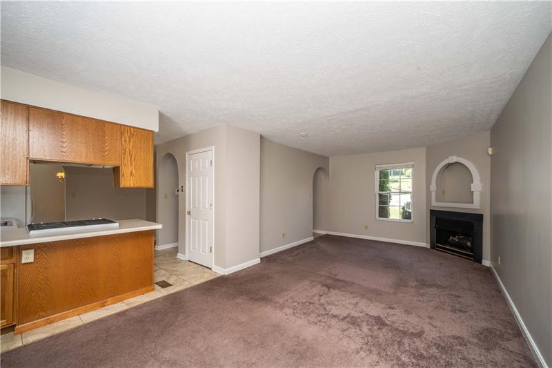 7 Wellington Court McKees Rocks, PA 15136 - Photo 5 of 25 Opens to the kitchen for easy living.