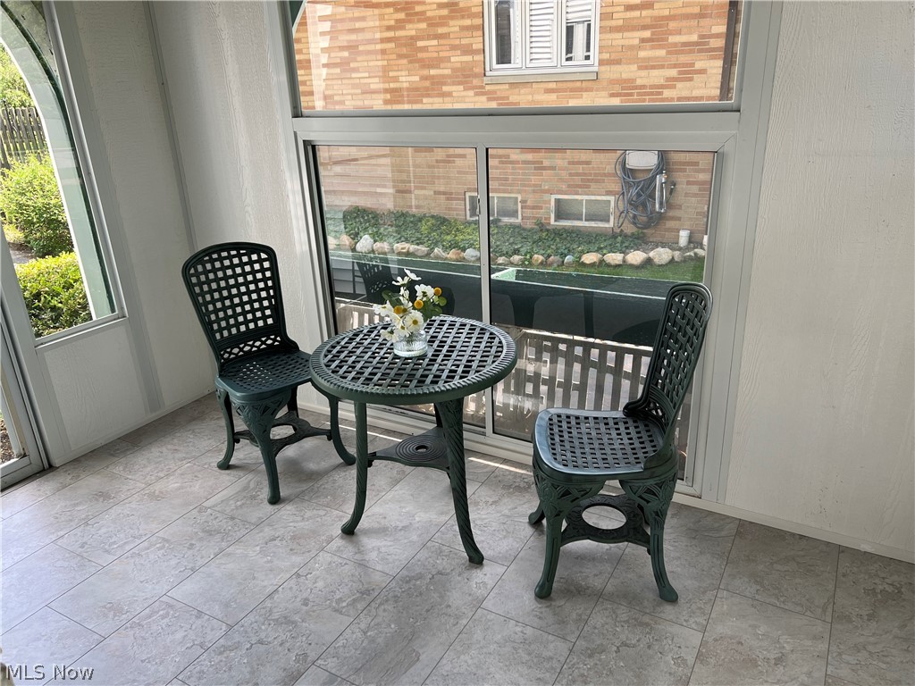 144 Lee Road Berea, OH 44017 - Photo 10 of 33 Sun roof or office!