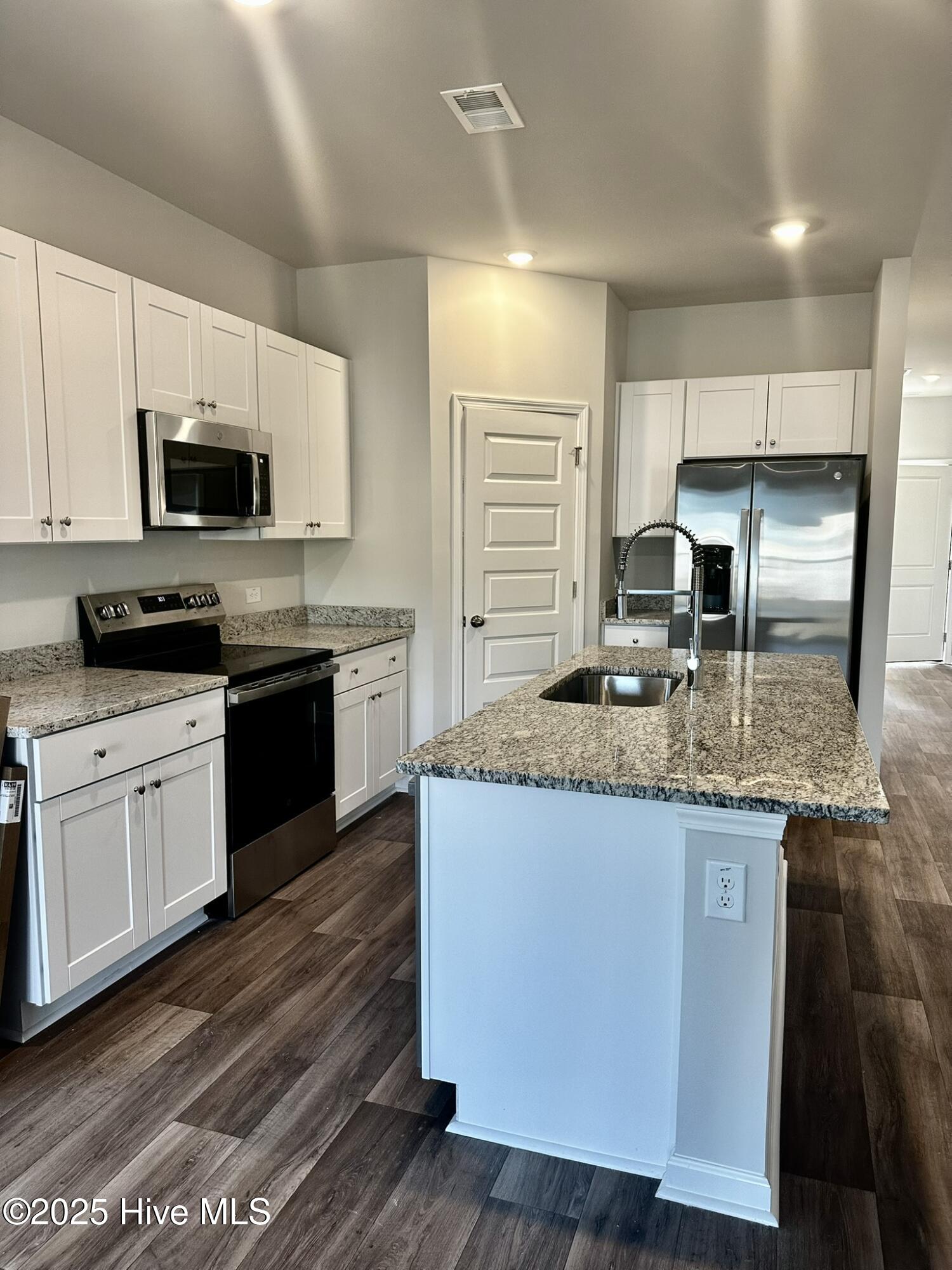 1745 Southwest Hunting Harris Court Ocean Isle Beach, NC 28469 - Photo 5 of 10 IMG_5413