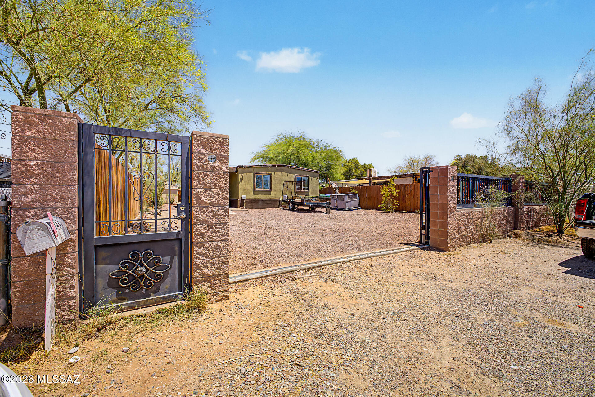 3243 East Milton Road Tucson, AZ 85706 - Photo 2 of 21