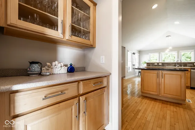 $865,000 | 11850 Arborhill Drive, Zionsville, IN 46077