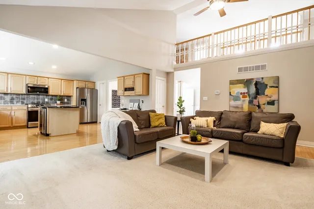 $865,000 | 11850 Arborhill Drive, Zionsville, IN 46077