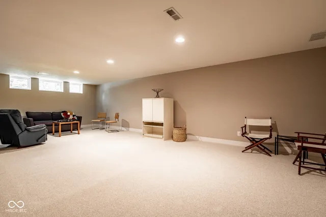 $865,000 | 11850 Arborhill Drive, Zionsville, IN 46077