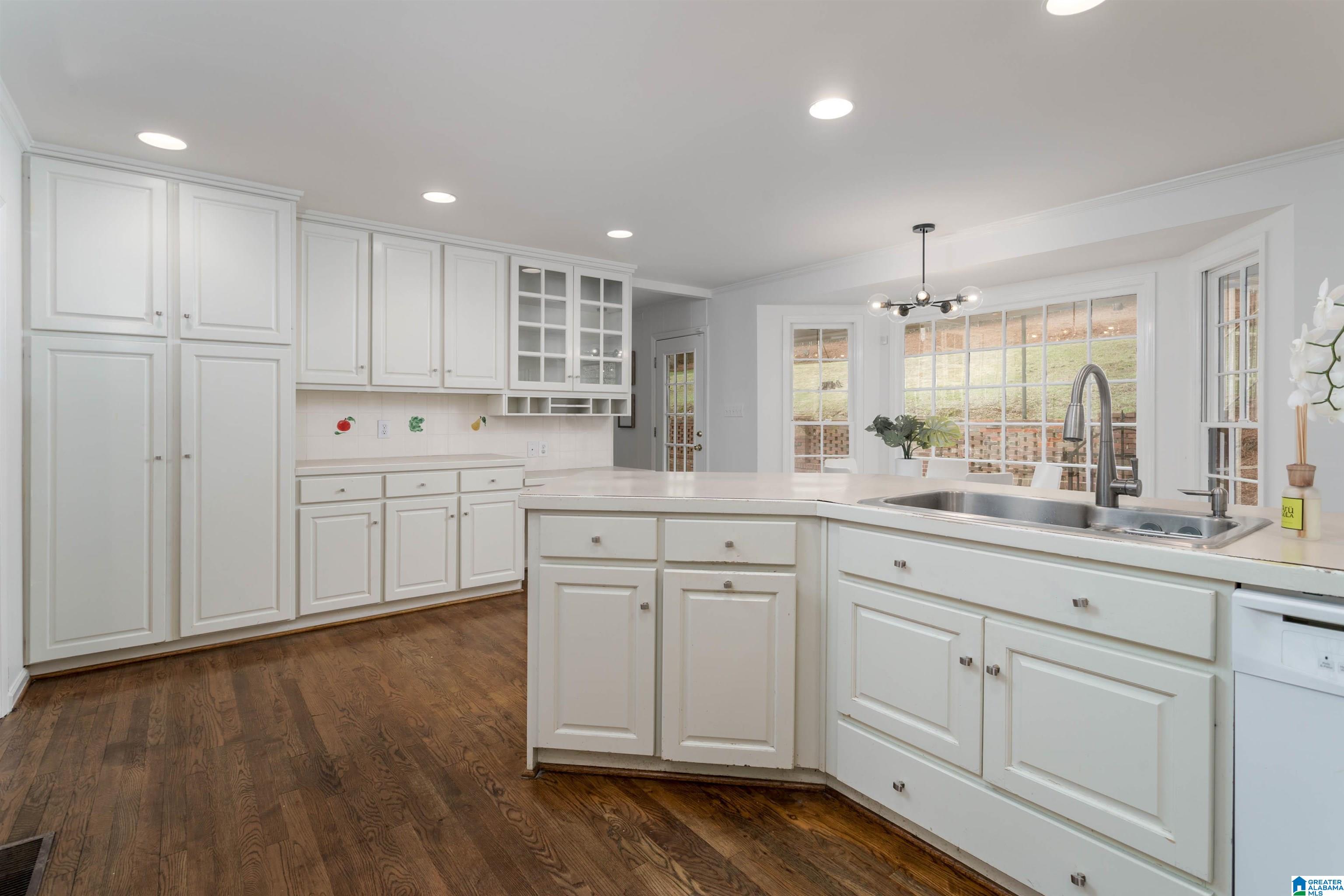 3528 Brookwood Road Birmingham, AL 35223 - Photo 19 of 45