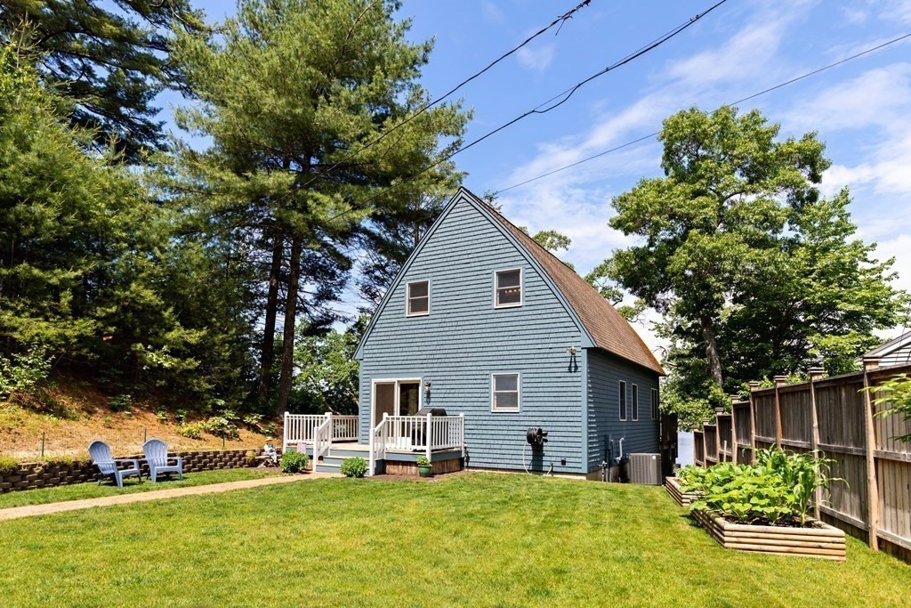 6 Willow Road Pembroke, MA 02359 - Photo 4 of 41 Gallery Image 4