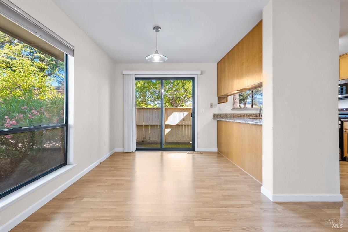 4736 Shade Tree Lane Santa Rosa, CA 95405 - Photo 12 of 46
