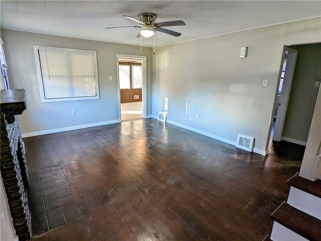 266 Moon Clinton Road Coraopolis, PA 15108 - Photo 2 of 15